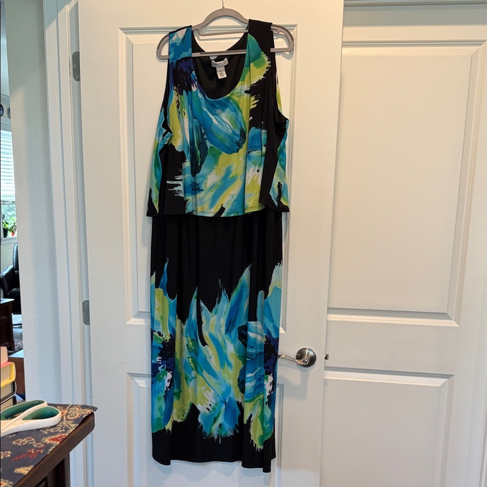 Elegant Black and Blue Floral Dress